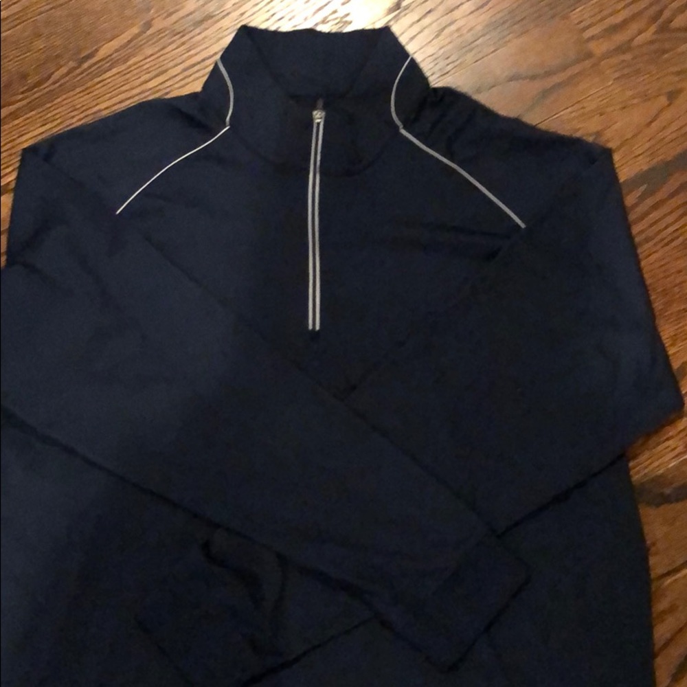 Athletic long sleeve